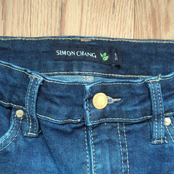 Simon Chang. Dark Jeans. Size Small - Picture 2 of 10
